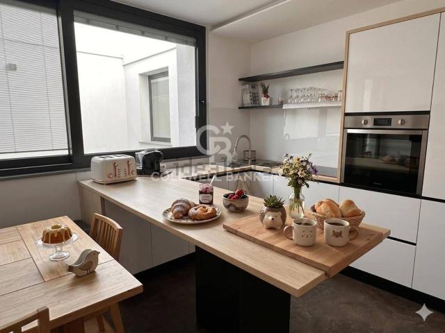 Appartamento in affitto di 130 m² in Corso Giuseppe Garibaldi, 113