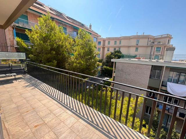 Appartamento in affitto di 130 m² in Corso Italia, 28