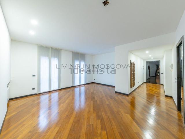 Appartamento in affitto di 130 m² in Piazzale Marengo, 6