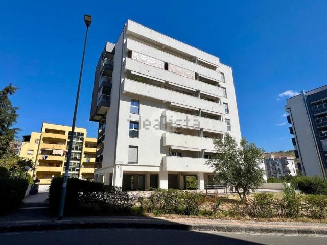 Appartamento in affitto di 131 m² in Via Giovambattista Lupia, 5