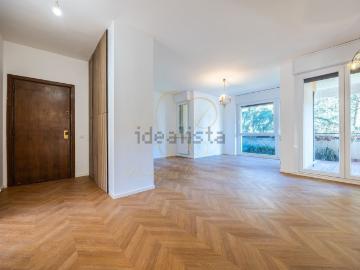 Appartamento in affitto di 131 m² in Via Salvatore Quasimodo, 123