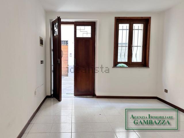 Appartamento in affitto di 132 m² in Via J. Milani