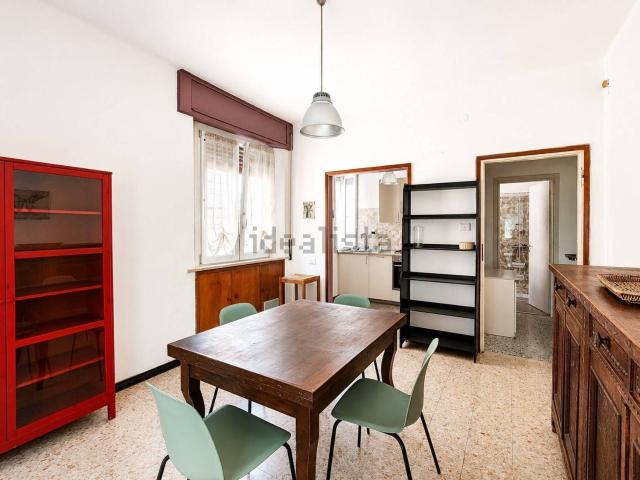 Appartamento in affitto di 132 m² in Via Rossi Antondomenico