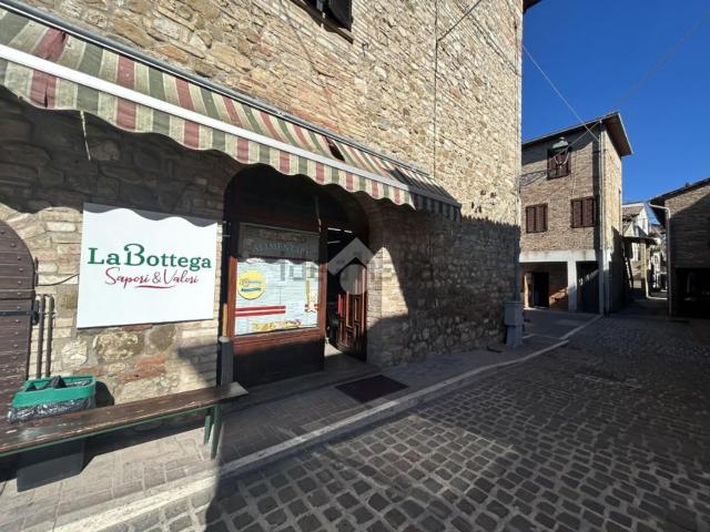 Appartamento in affitto di 133 m² in Piazza dei Caduti, 6