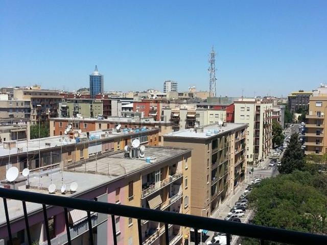 Appartamento in affitto di 135 m² in Via Giovanni Pascoli, 49