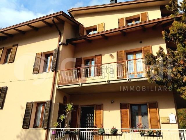 Appartamento in affitto di 135 m² in Via del Risorgimento, 1