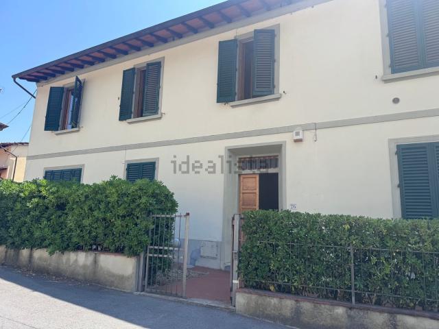 Appartamento in affitto di 135 m² in Via delle Masse, 26