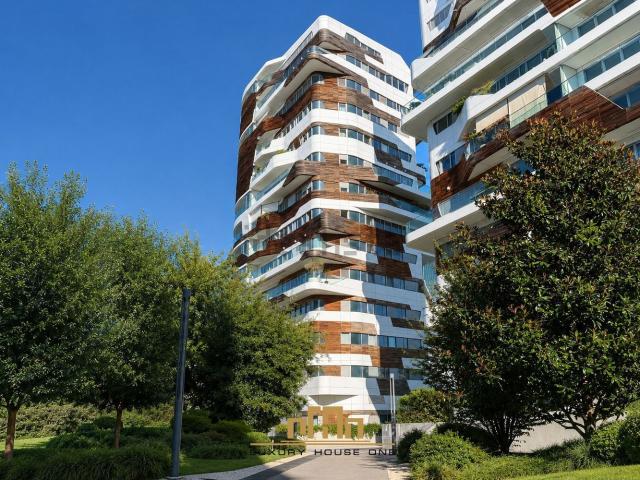 Appartamento in affitto di 135 m² in Via Senofonte