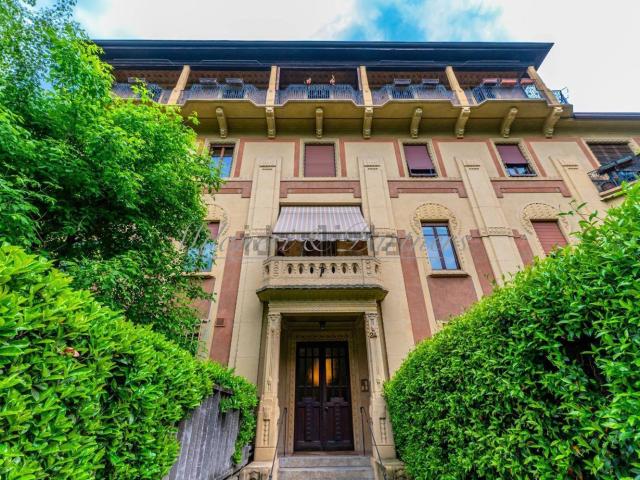 Appartamento in affitto di 135 m² in Via Teodoro Frizzoni, 24