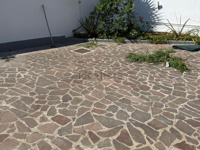 Appartamento in affitto di 135 m² in Via Varcaturiello