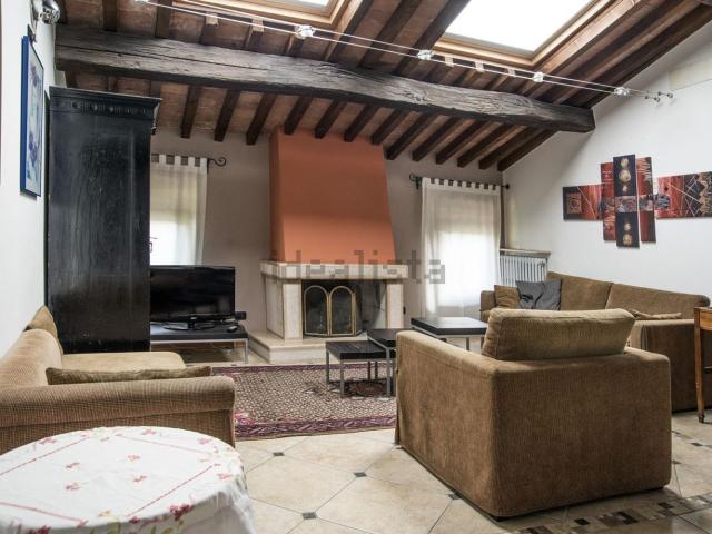 Appartamento in affitto di 135 m² in Piazza Mercato