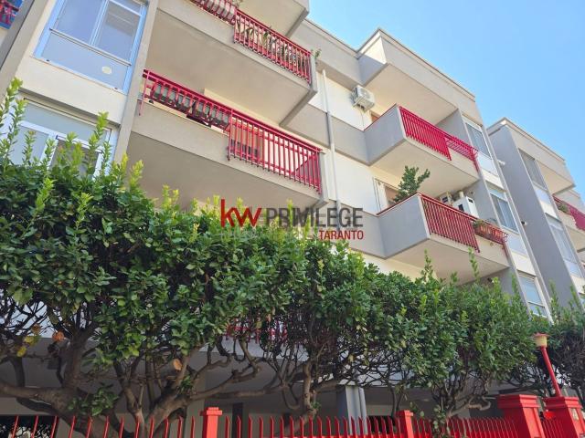 Appartamento in affitto di 136 m² in Via Galera Montefusco, 6