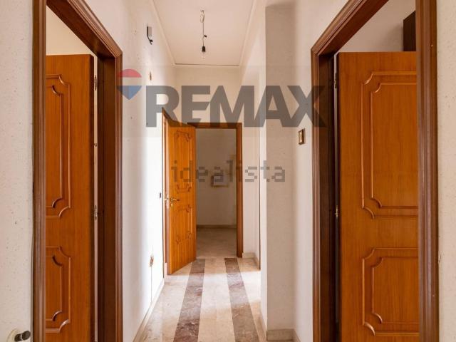 Appartamento in affitto di 136 m² in Via Madonna della Via, 142