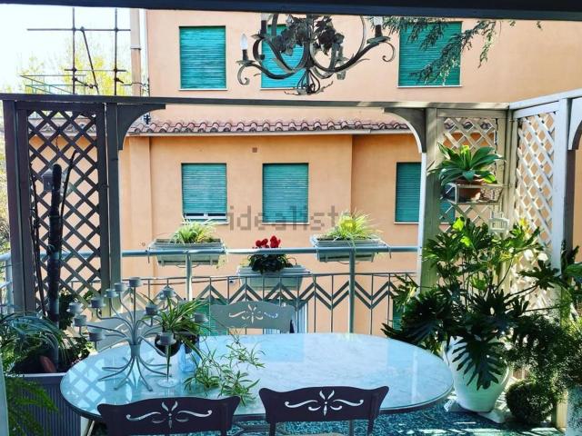 Appartamento in affitto di 136 m² in Via Roncegno, 35