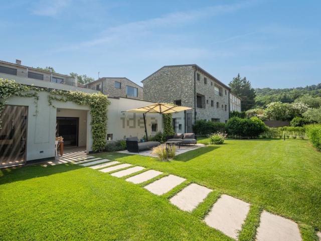 Appartamento in affitto di 136 m² in Località Casara