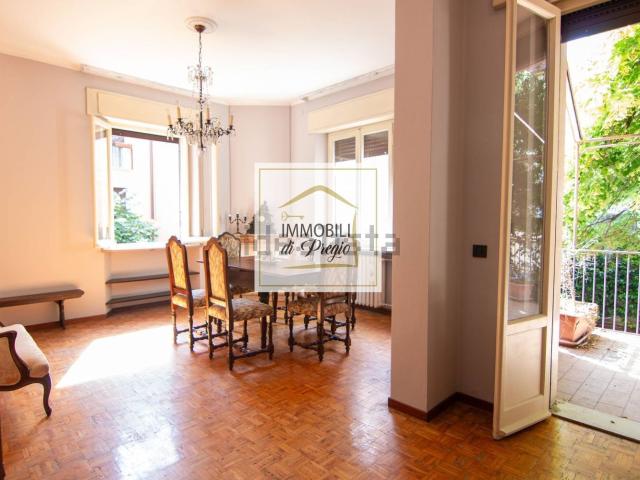 Appartamento in affitto di 137 m² in Via Monte Bardone, 16