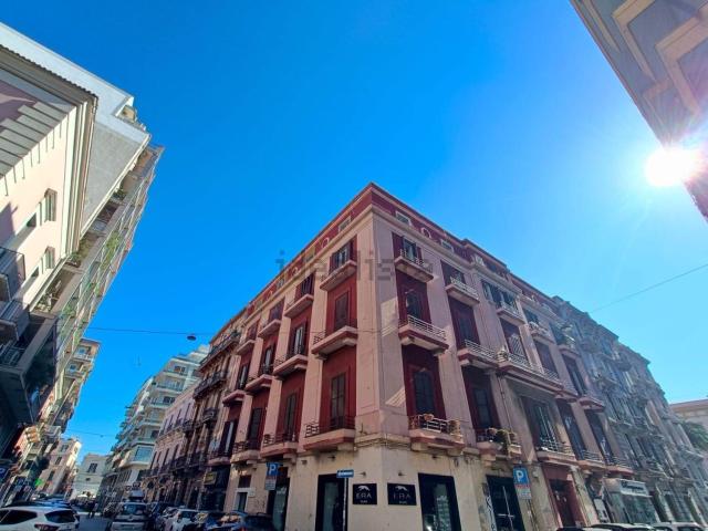 Appartamento in affitto di 138 m² in Via Abate Giacinto Gimma, 15