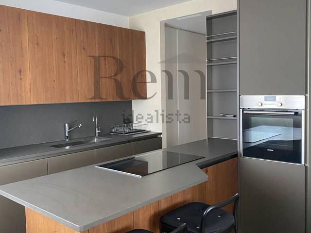 Appartamento in affitto di 138 m² in Via Panciera, 1