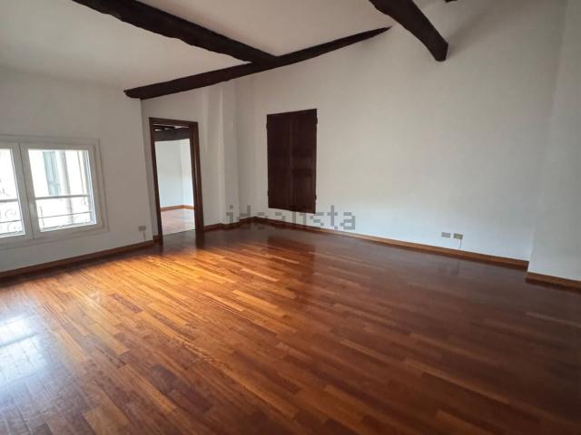 Appartamento in affitto di 138 m² in Piazza del Monte