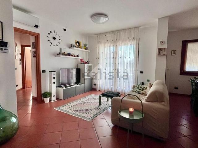 Appartamento in affitto di 139 m² in Piazza Bellona, 5