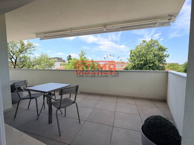 Appartamento in affitto di 140 m²