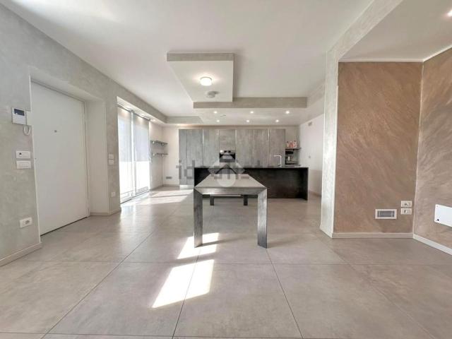 Appartamento in affitto di 140 m²