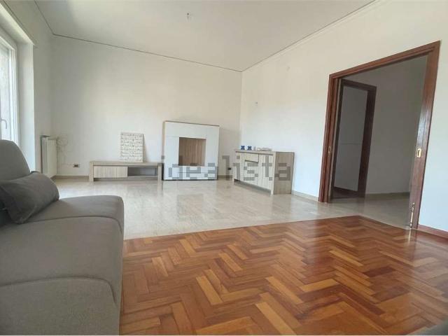 Appartamento in affitto di 140 m²