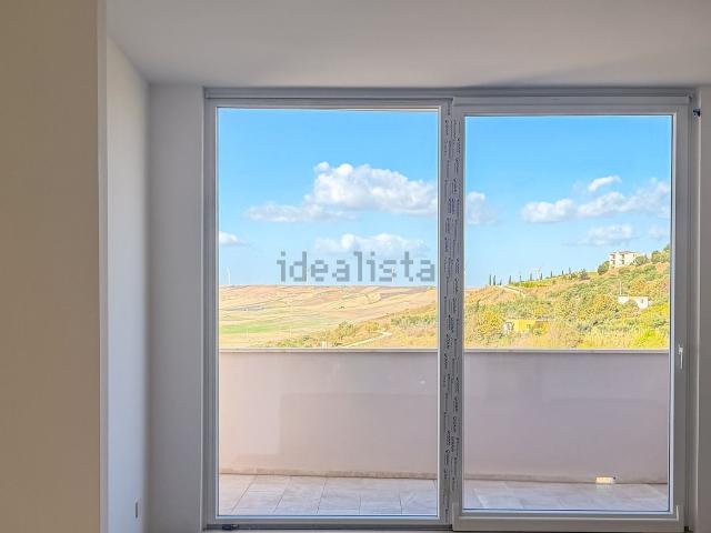 Appartamento in affitto di 140 m² in Via Caduti DI Nassirya, 67