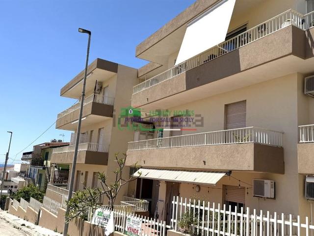 Appartamento in affitto di 140 m² in Via Capri