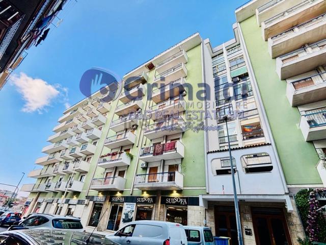 Appartamento in affitto di 140 m² in Via Città di Palermo, 112
