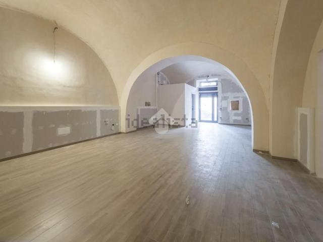 Appartamento in affitto di 140 m² in Via delle Antiche Mura, 145
