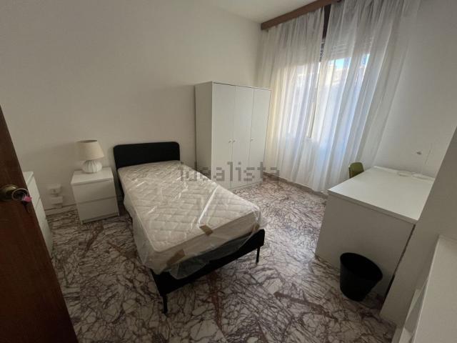 Appartamento in affitto di 140 m² in Via Francesco Nullo