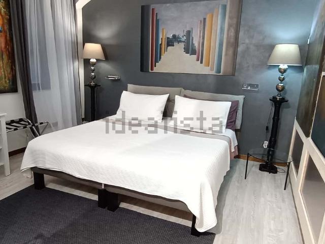 Appartamento in affitto di 140 m² in Via Frattina, 1