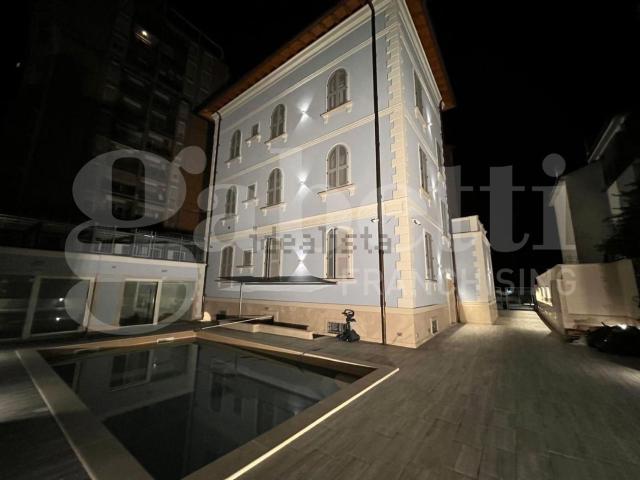 Appartamento in affitto di 140 m² in Via Montegrappa, 53