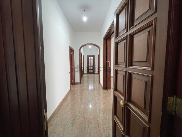 Appartamento in affitto di 140 m² in Via Salvator Rosa
