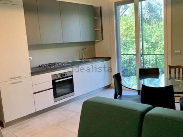 Appartamento in affitto di 140 m² in Via Repubblica