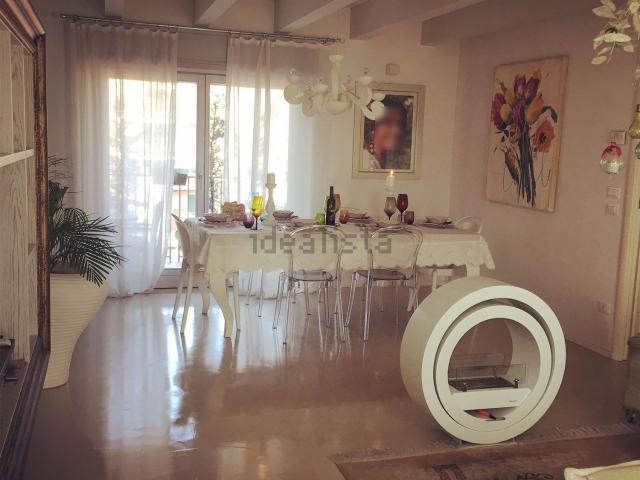 Appartamento in affitto di 140 m² in Viale Ernesto Pirovano