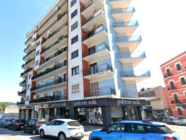 Appartamento in affitto di 140 m² in Viale John Fitzgerald Kennedy