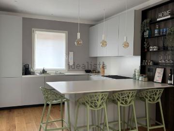 Appartamento in affitto di 140 m² in Viale Rasi e Spinelli