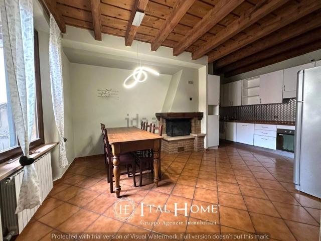 Appartamento in affitto di 140 m² in Corso Castelvecchio