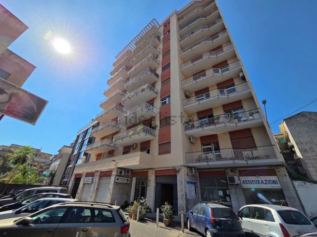 Appartamento in affitto di 140 m² in Largo Carmelo Mendola, 2
