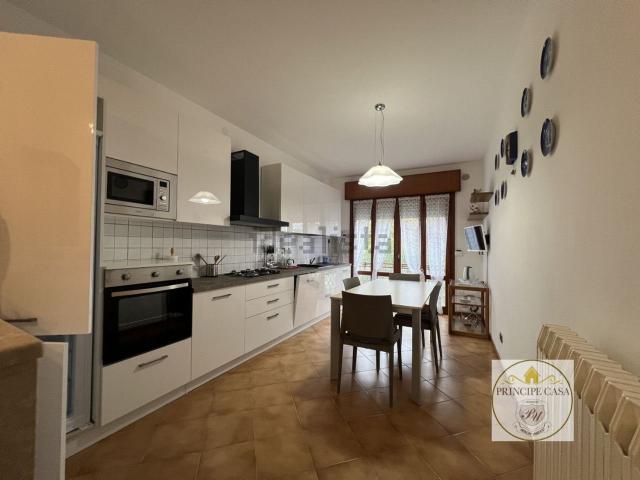 Appartamento in affitto di 140 m² in Piazza Maggiore