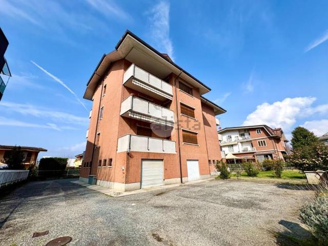 Appartamento in affitto di 142 m² in Via Ilario Vernero, 4