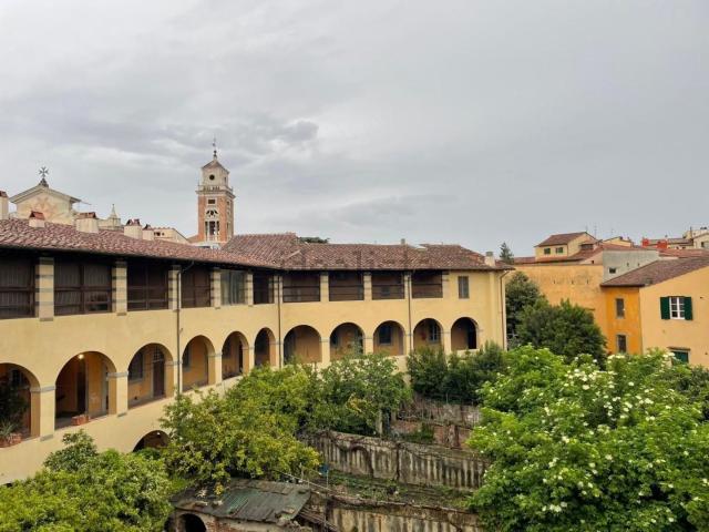 Appartamento in affitto di 142 m² in Via San Frediano