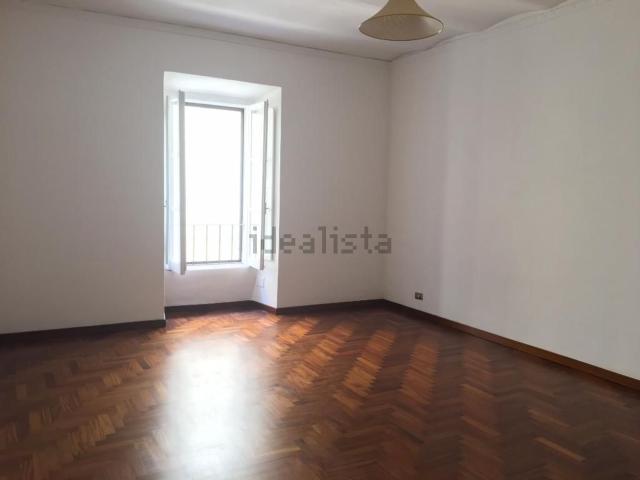 Appartamento in affitto di 144 m² in Via Reggio Emilia