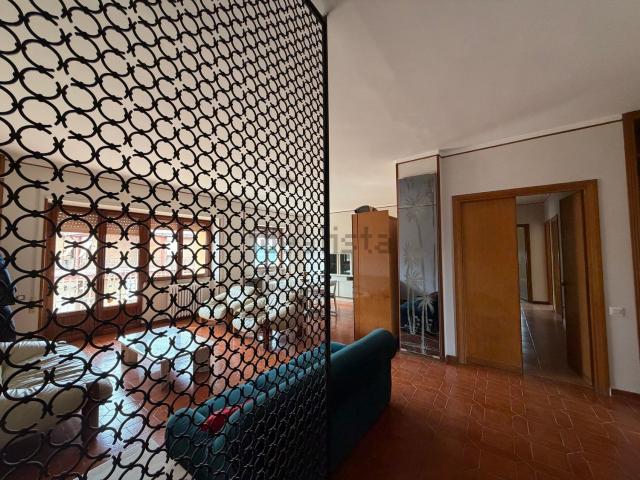 Appartamento in affitto di 145 m² in Via Cosenza, 30