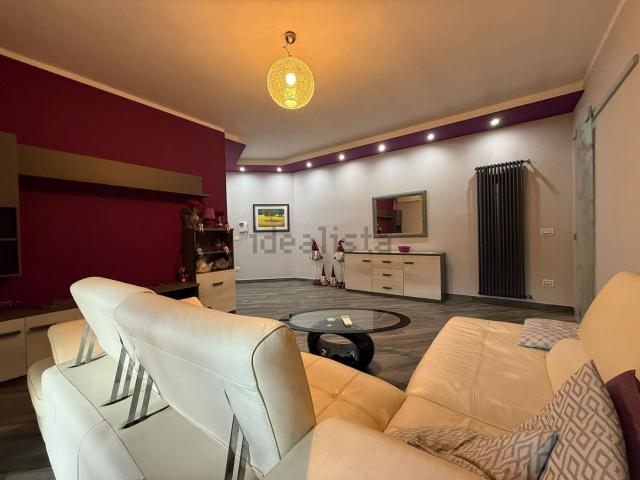 Appartamento in affitto di 145 m² in Via Gigante