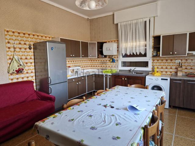 Appartamento in affitto di 145 m² in Via Emilia, 88