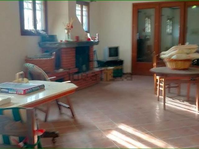 Appartamento in affitto di 145 m² in Via Enrico degli Scrovegni