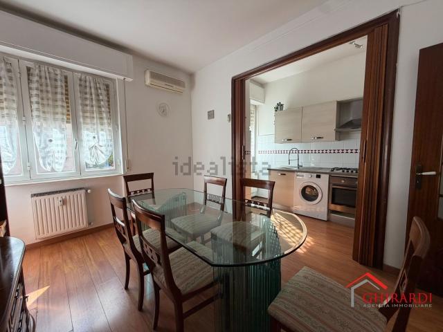 Appartamento in affitto di 145 m² in Via Nino Ronco, 27
